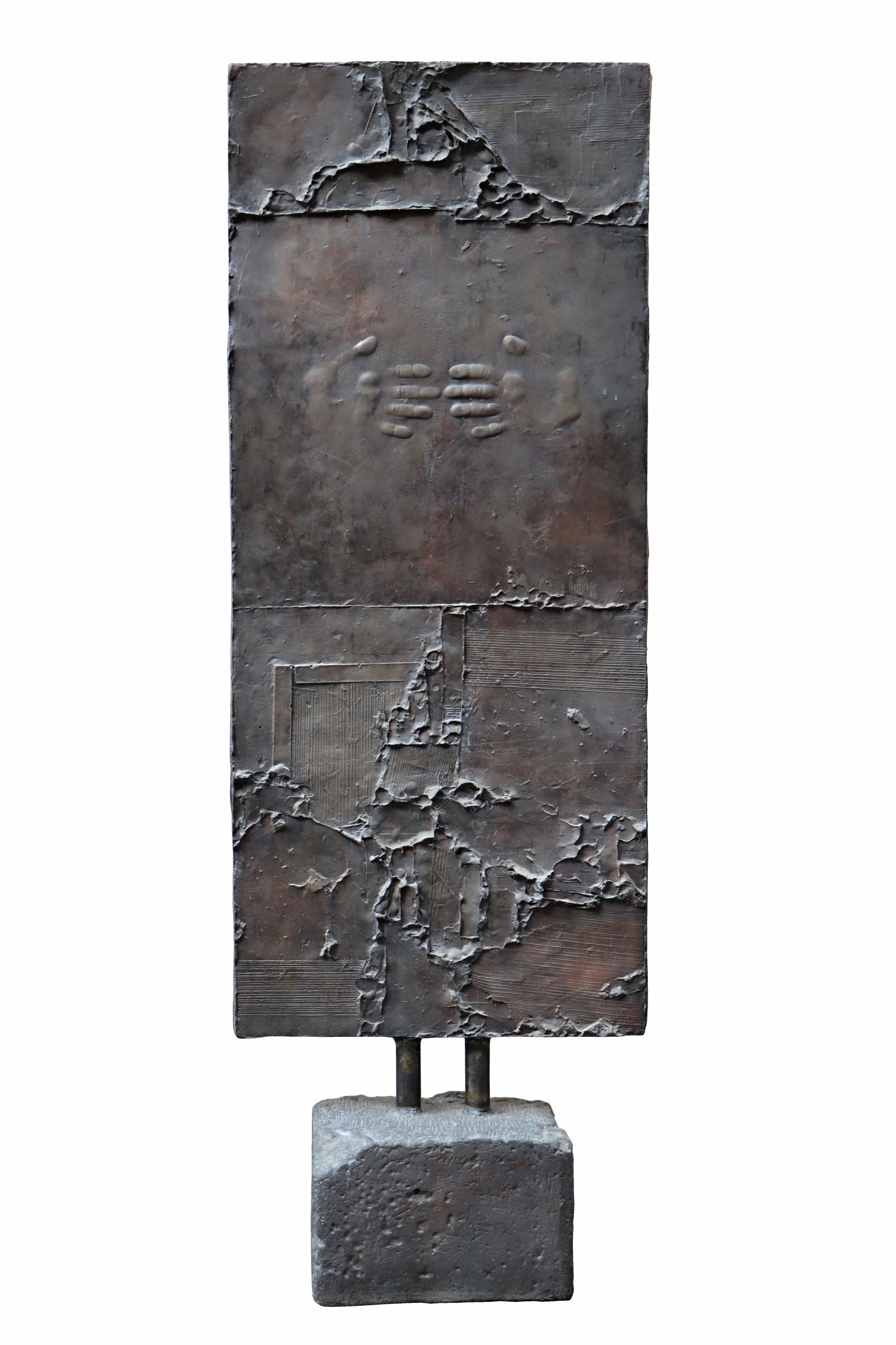 Stéla s otiskem prstů 1